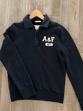 Dark Navy Blue Men Abercrombie & Fitch quarter zip sweat shirt muscle size large